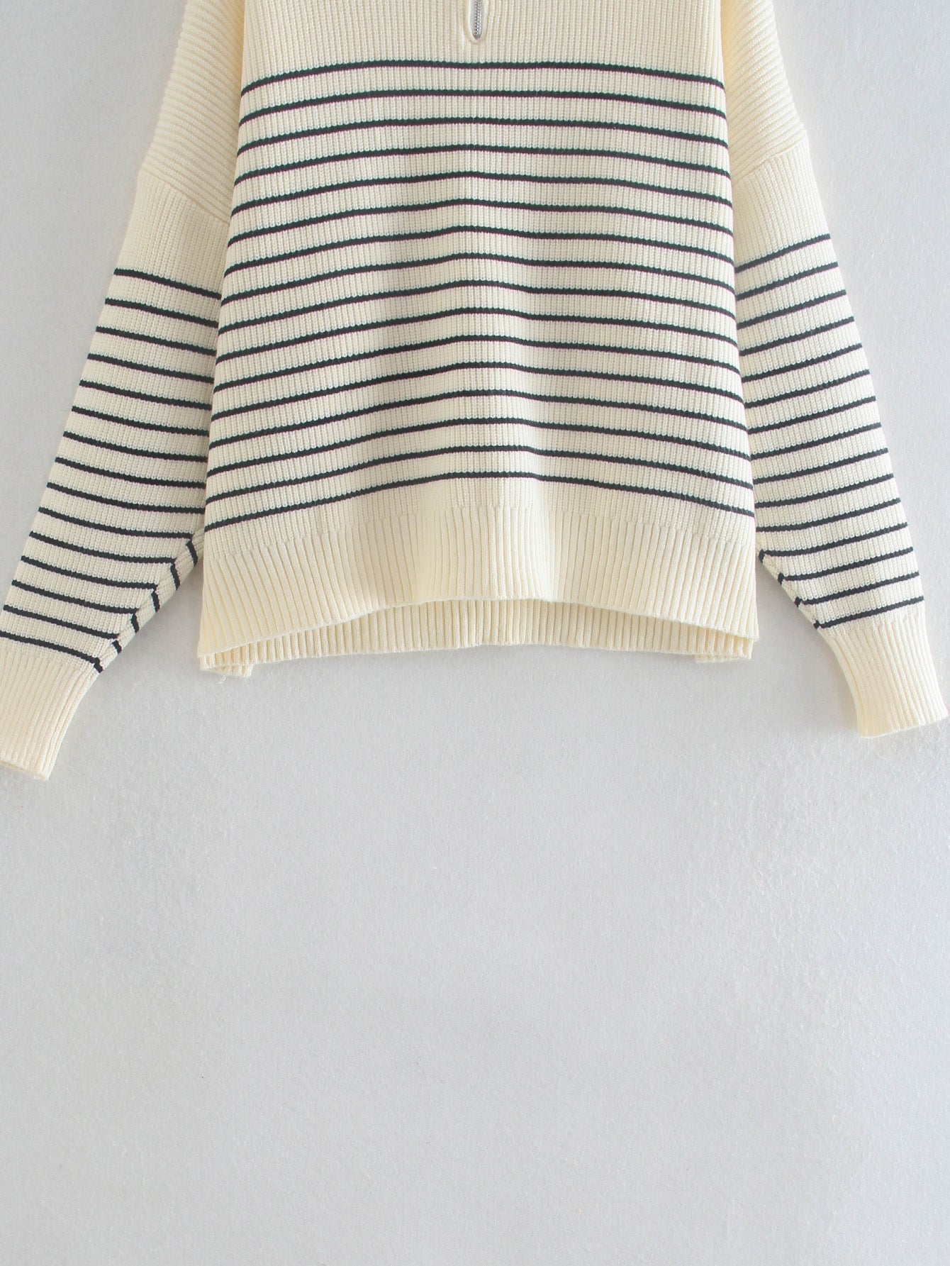 Striped Splicing Knitwear Zip-up Turtleneck Sweater