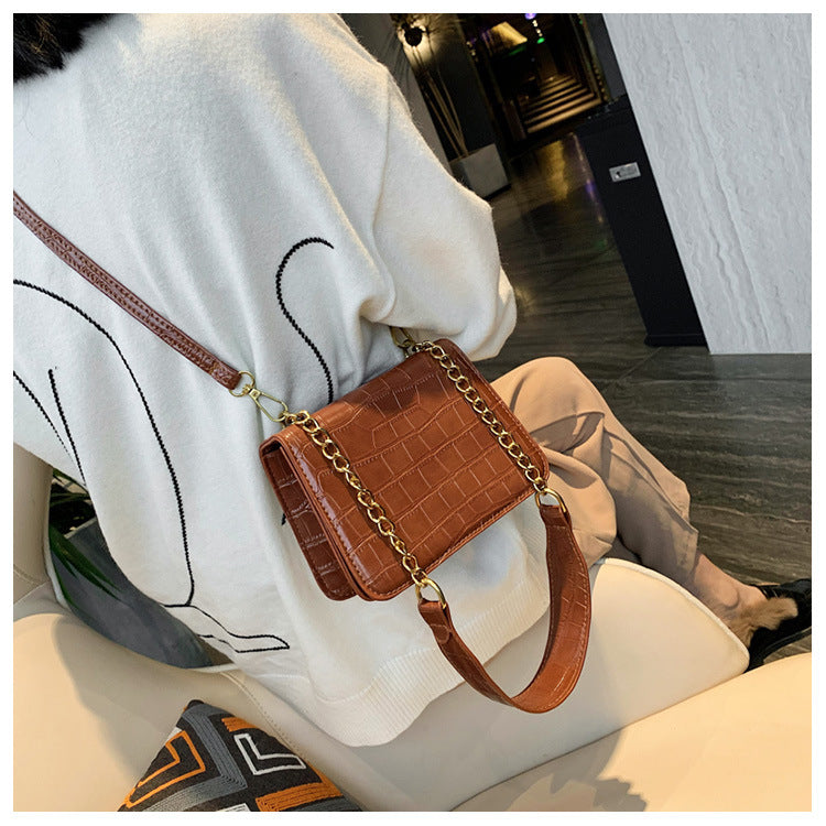 Shoulder chain bag