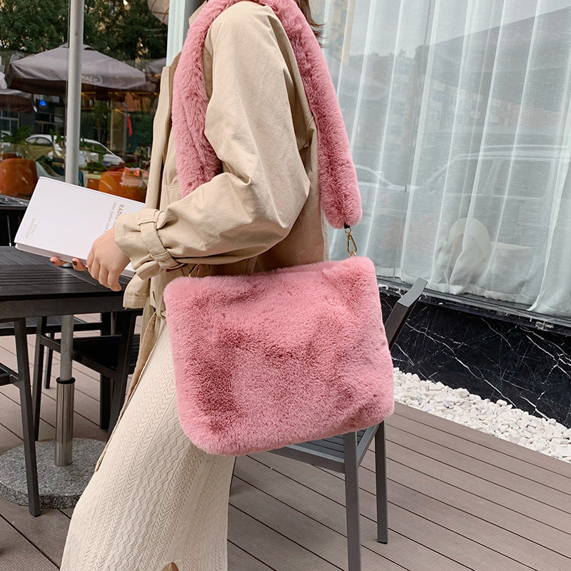 one-shoulder messenger plush bag