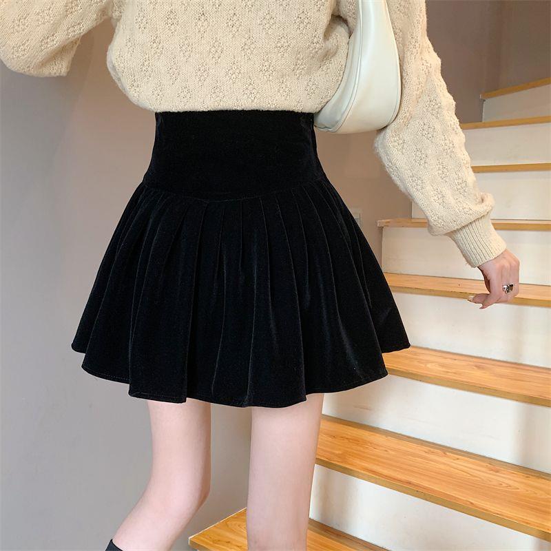 Women's Fashion Small Velvet Skirt