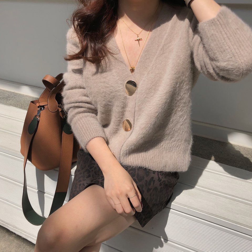 Thin And Lazy V-neck Padded Cardigan Sweater